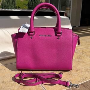 NWT Michael Kors Hot Pink Selma Fuchsia Saffiano Leather Purse Retail $298